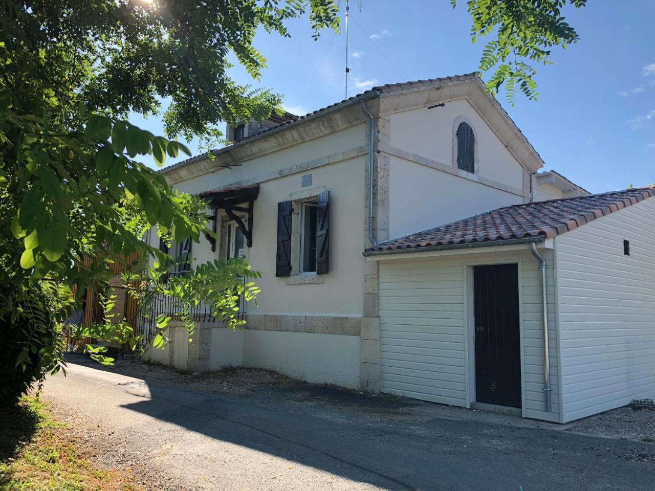 Bed and Breakfast L'Ile Aux Bateaux Buzet-sur-Baise Esterno foto
